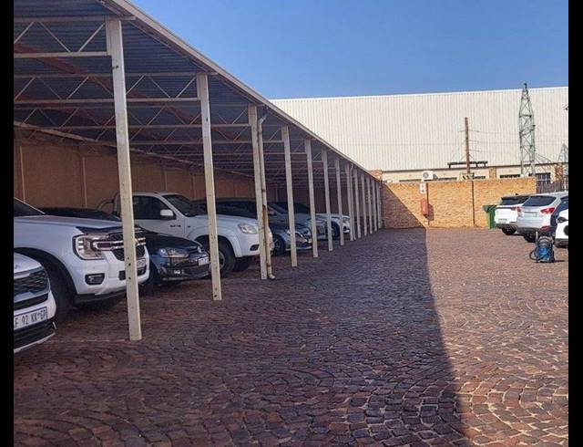 BUSINESS FOR SALE IN NIGEL CENTRAL
